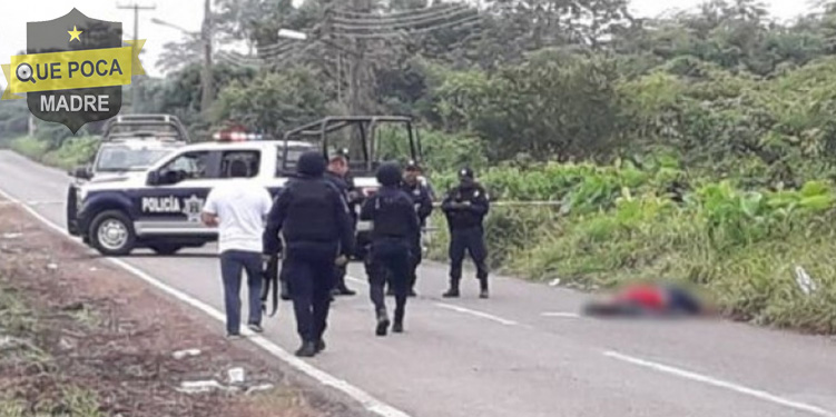 Mujer ejecutada es encontrada a un costado de la carretera en Tabasco.