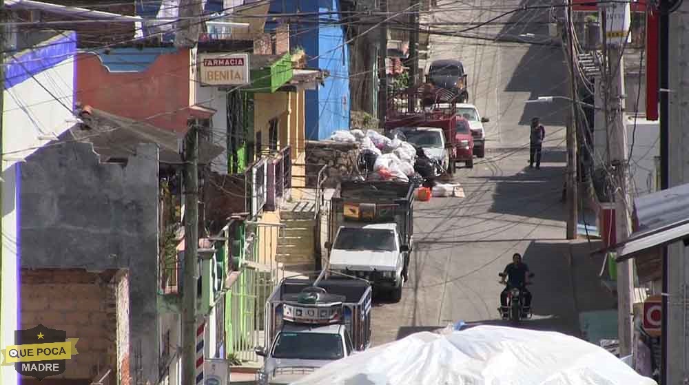 Vecinos del municipio de San Fernando se encuentran viviendo entre basura.