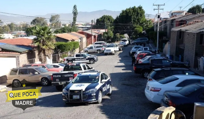 Sujeto en un vehículo disparó contra policías en Tijuana.