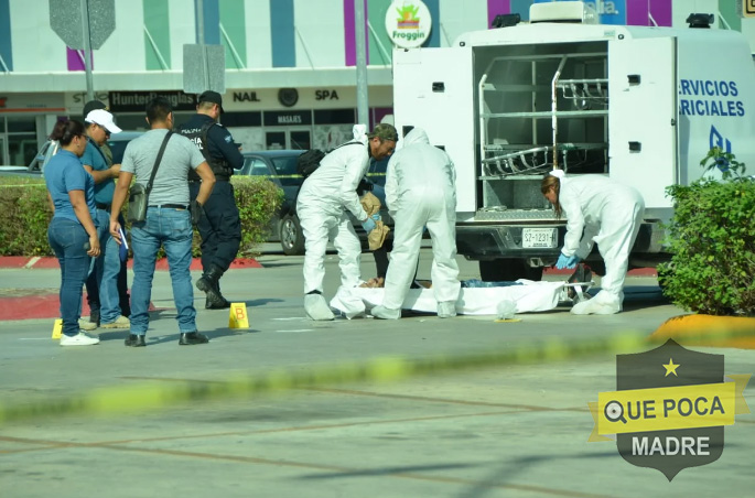 Un hombre es ejecutado en inmediaciones de plaza en Cancún.