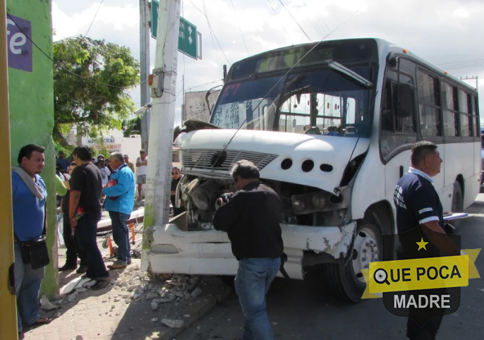 Choque en Progreso deja varios lesionados.