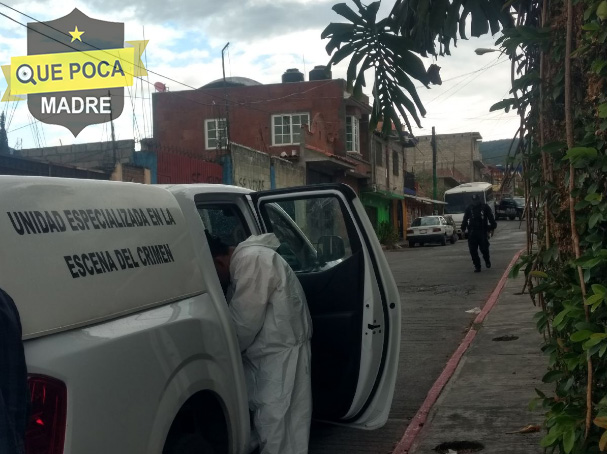 Encuentran cadáver a bordo de un taxi en Cuernavaca.