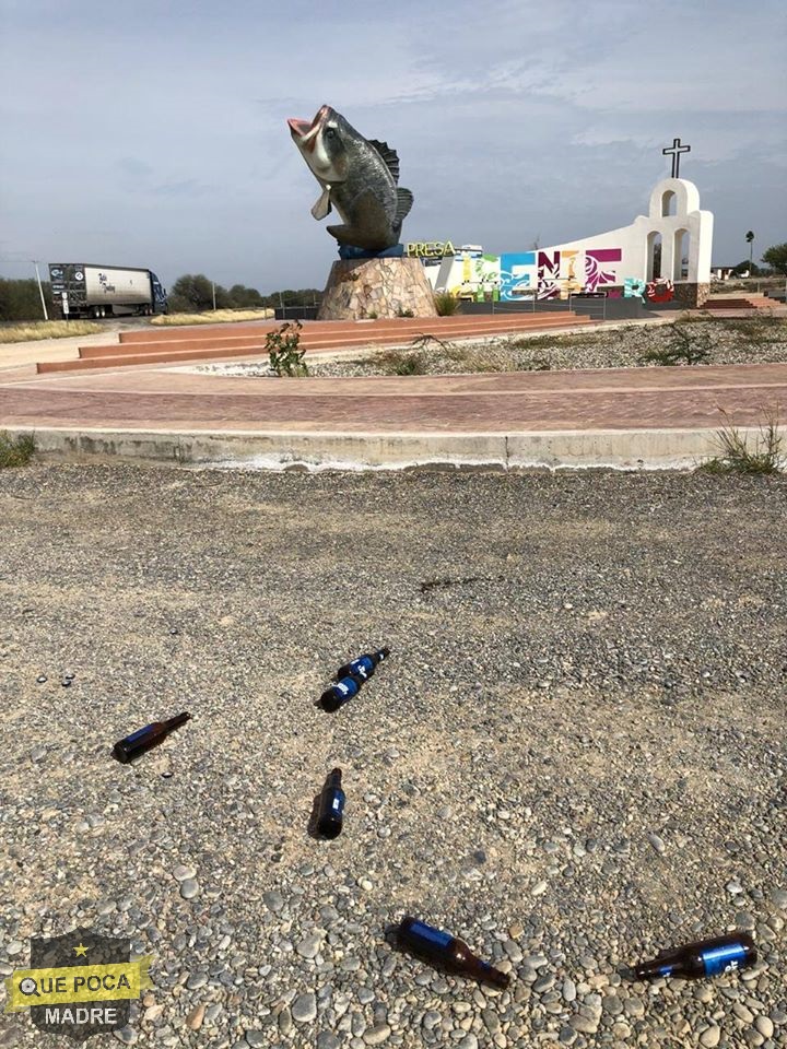 Ciudadanos dejan basura en paradero turístico de Tamaulipas.