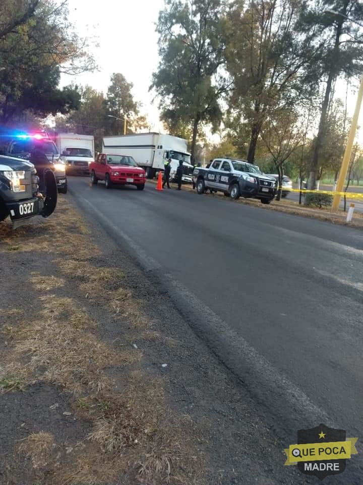 Asesinan a chofer de tráiler en asalto en Guanajuato.