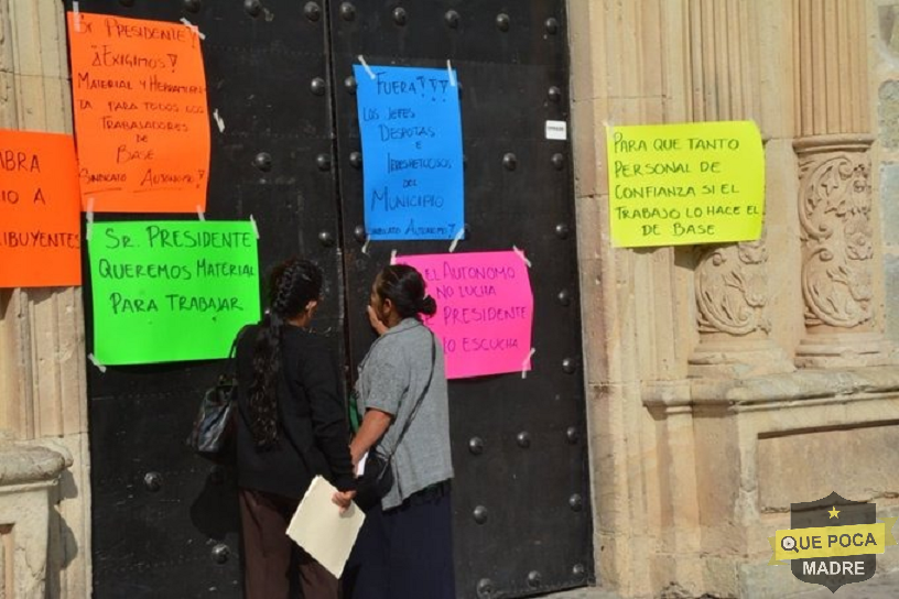 Sigue paro de labores de trabajadores del municipio de Oaxaca.