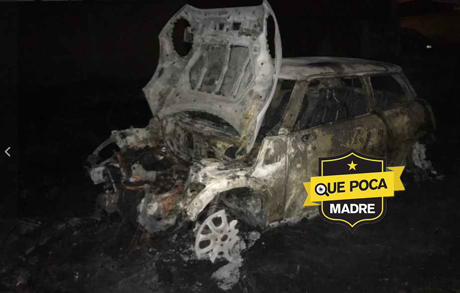 #Metepec: Presuntos delincuentes incendian automóvil.