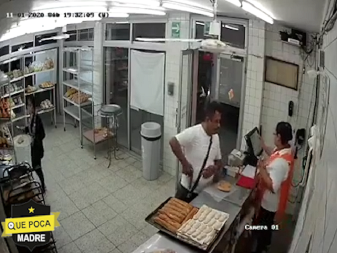 Solitario ladrón asalta panadería en Veracruz.