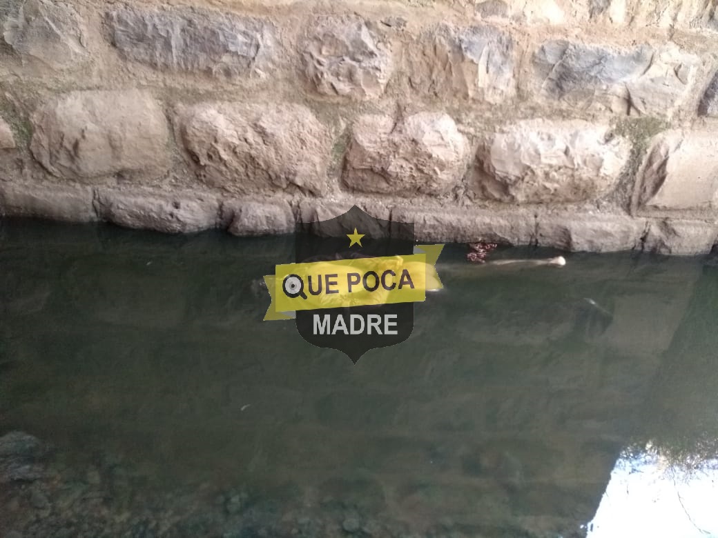 Encuentran hombre muerto flotando en un canal en Hidalgo.