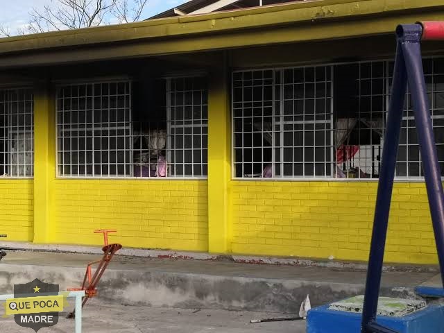 Incendian salón de clases en Kinder de Monterrey.