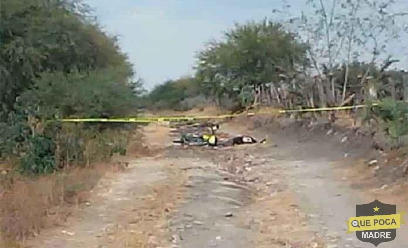 Encuentran a hombre muerto en camino de terracería en San Luis Potosí.