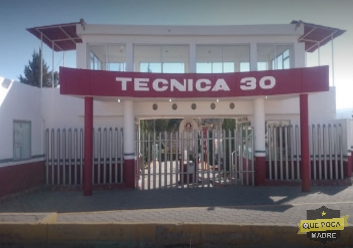 Alumno apuñala a maestra en secundaria de Tlaxcala