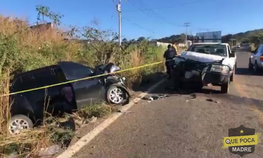 Muere motociclista al participar en Choque multiple en Nayarit.