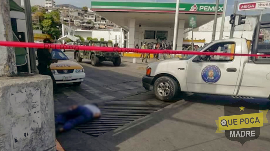 Ejecutan a taxista frente a gasolinera de Acapulco.