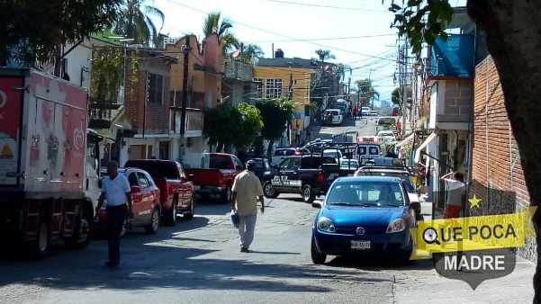 Mujer es baleada junto con su hijo al tratar de defenderlo en Jiutepec.