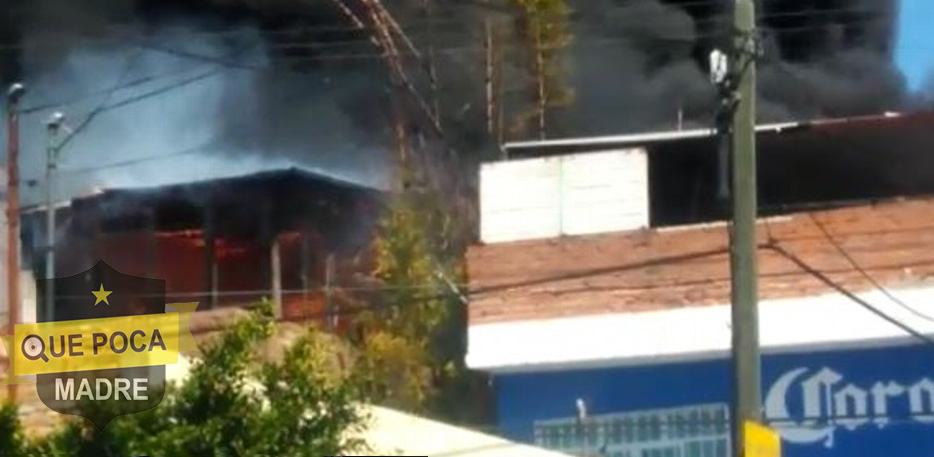 Explotan varios tanques de gas durante incendio en Aguascalientes.