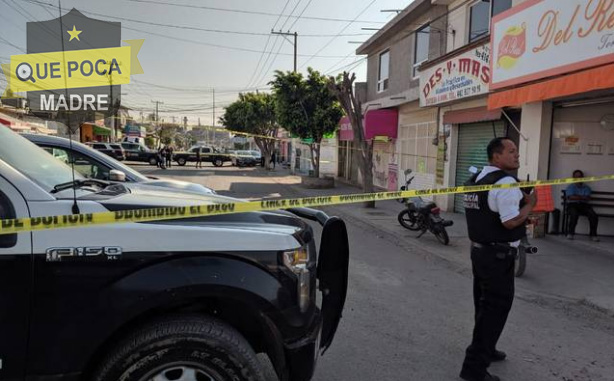 Ejecutan a 2 sujetos cuando conducían en la ciudad de #Querétaro.