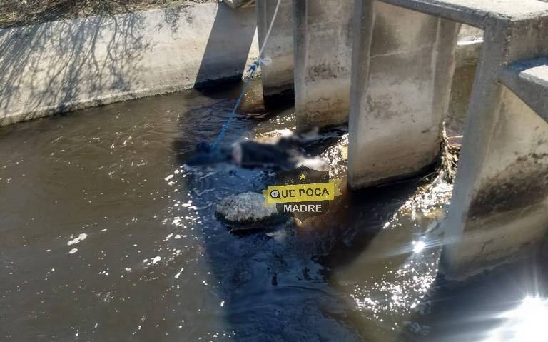 Encuentran cuerpo de un hombre en canal de aguas negras en Hidalgo.