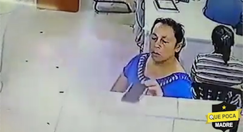 Mujer se roba un celular en un hospital.