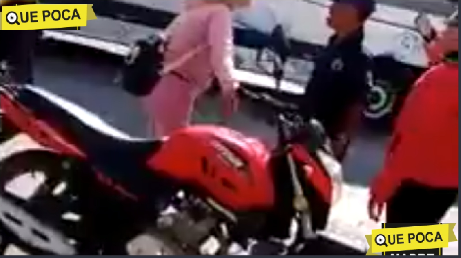 Video: Policías municipales de Ixmiquilpan, convirtieron una falta de tránsito en una detención con alevosía y ventaja.