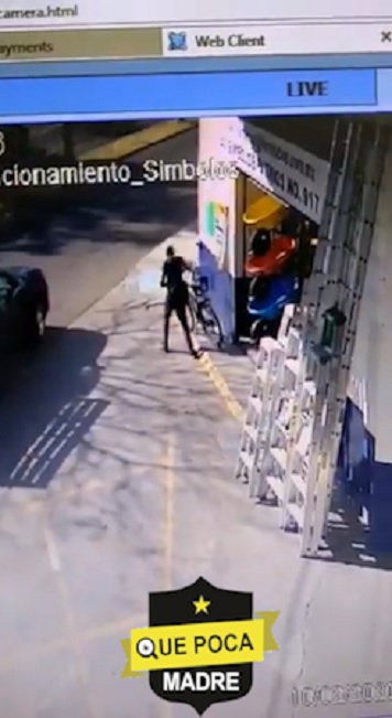 Sujeto se roba bicicleta en Oaxaca.