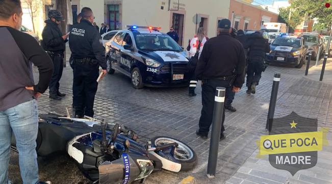 Policía es atropellado por no respetar el semáforo en Durango.