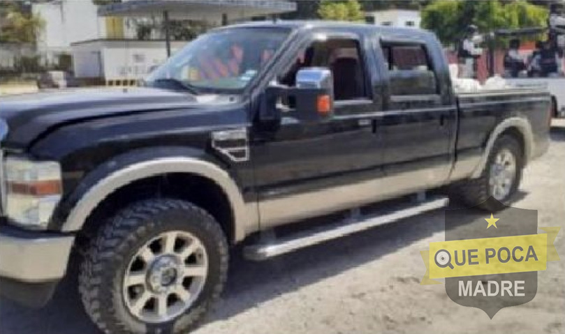 Detienen a 5 sujetos armados a bordo de una camioneta en Yautepec.