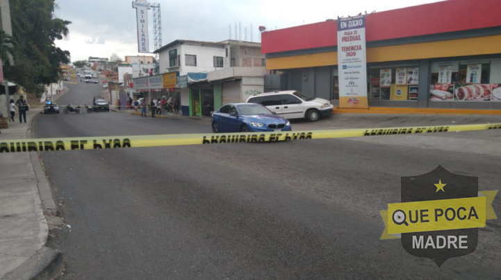 Hombre es ejecutado mientras conducía un ostentoso auto en Culiacán.