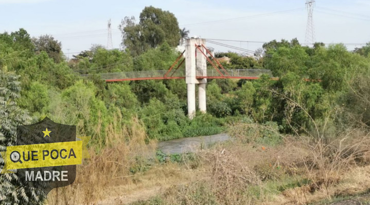 Encuentran a una mujer muerta a metros del Río Tamazula en Culiacán.