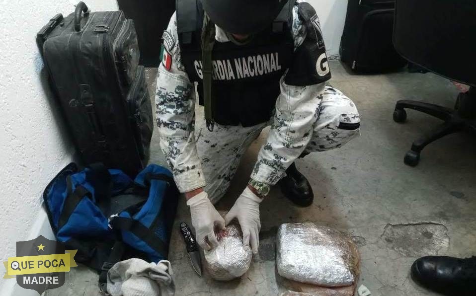 Pasajero de autobús abandona maletas con marihuana en Tamaulipas.