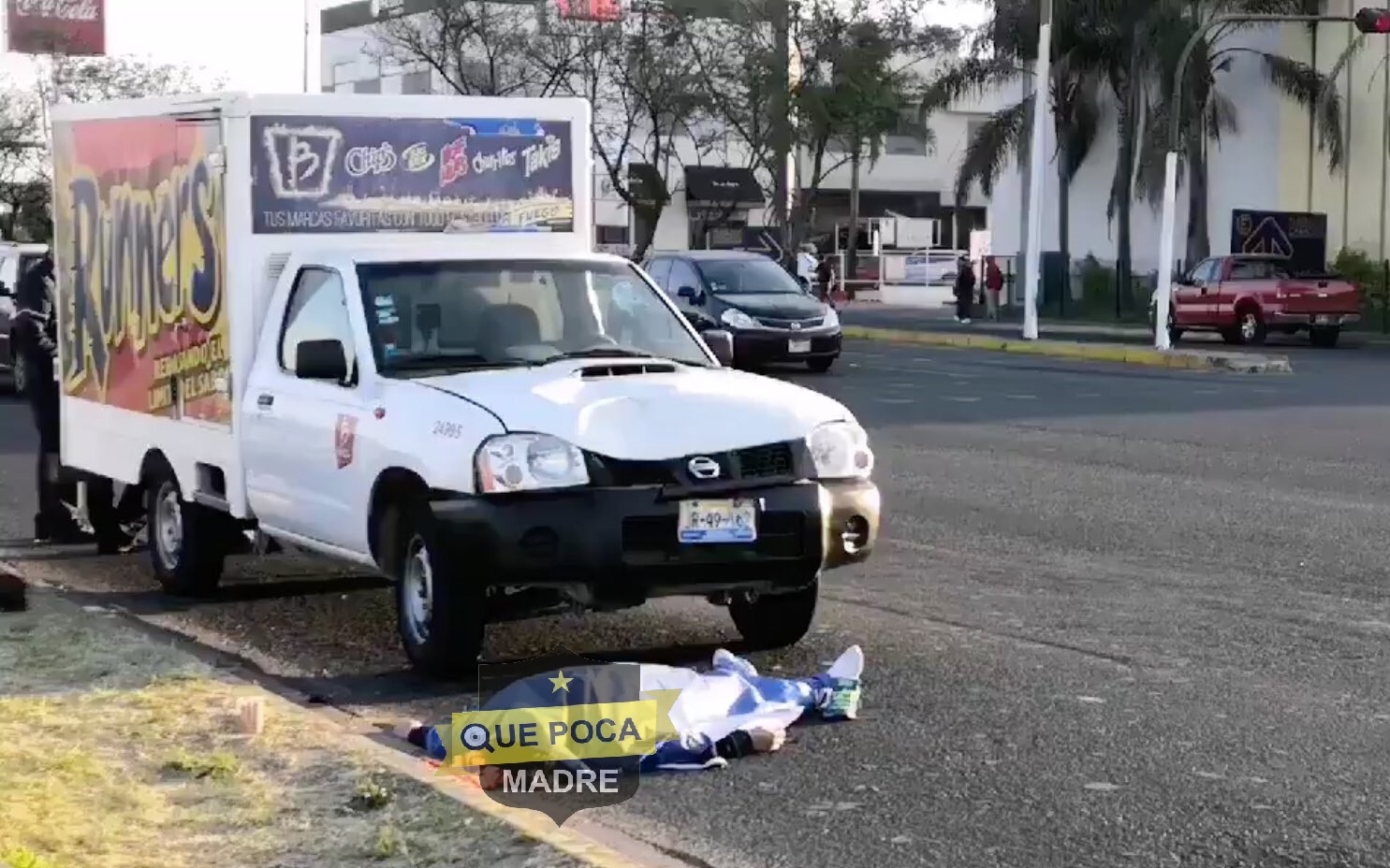 Muere mujer atropellada por camioneta en Jalisco.