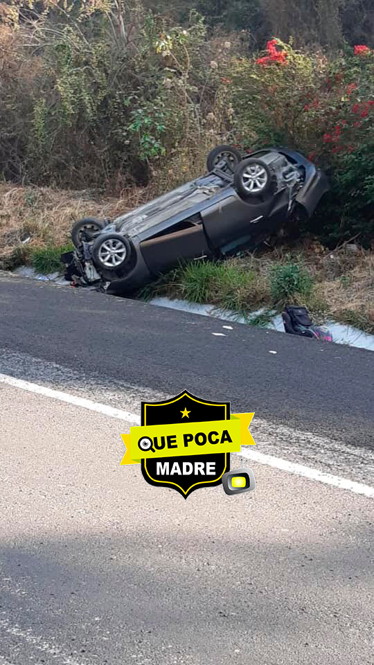 Volcadura en el Cañón de Lobos en Morelos.