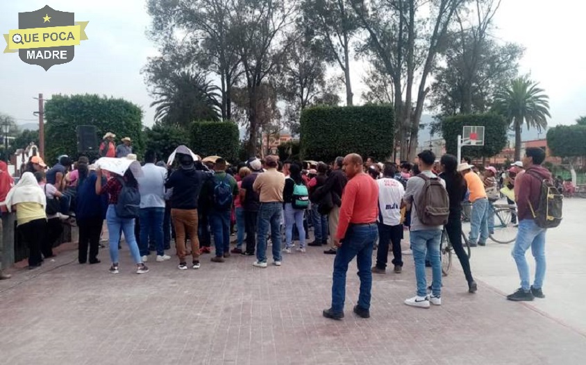 Alumnos protestan por posible cambio de sede de Universidad en Hidalgo.