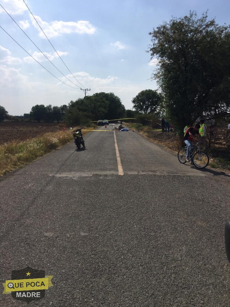 Choque entre dos motocicletas deja dos muertos en Guanajuato.