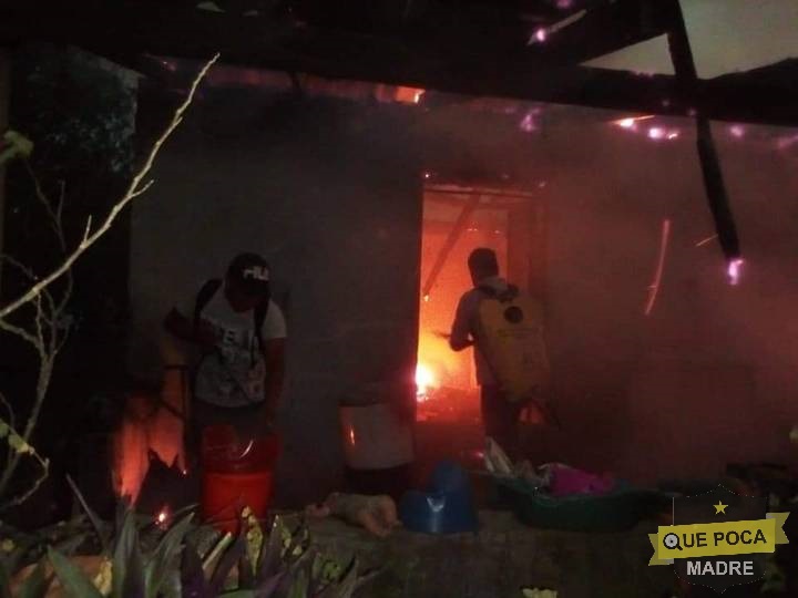 Adulto mayor pierde su hogar por un incendio en Chiapas.