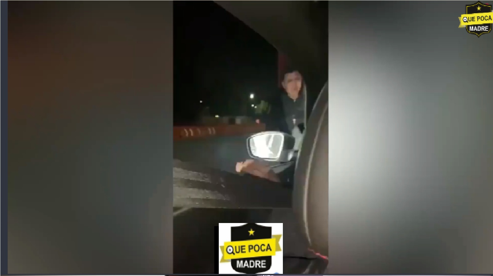 Video: Policía de la CDMX GOLPEA, JALONEA E INSULTA a jóvenes para bajarlo en Santa Fe, en la Álvaro Obregón.