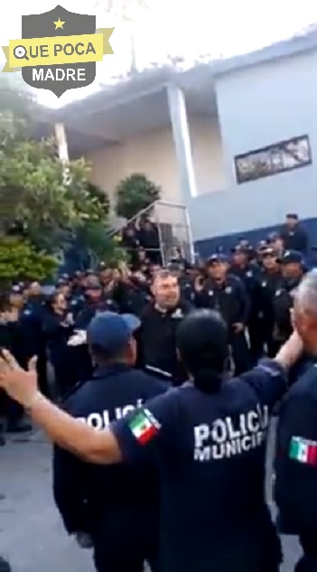 Policías de Oaxaca amenazan con realizar paro.
