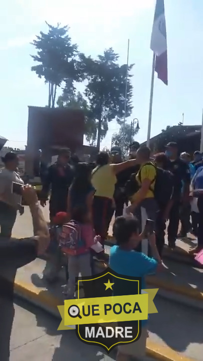 Pelea por despensas en Coacalco