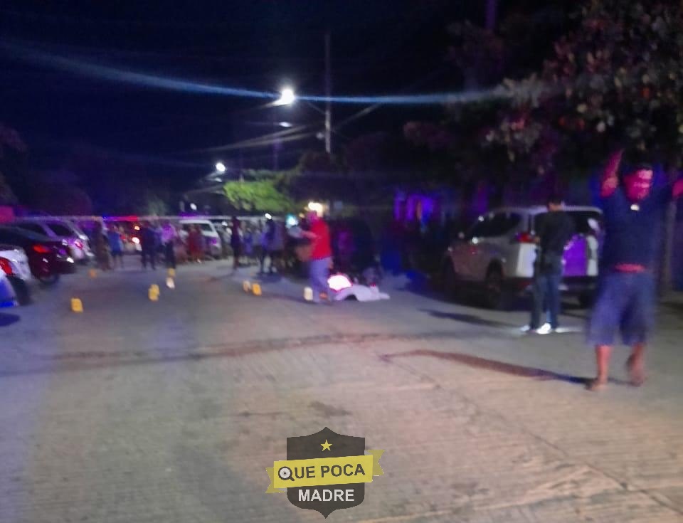 Ejecutan a balazos a un joven en Oaxaca.