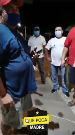 Vecinos no dejan pasar a una enfermera a su casa en Nayarit por temor a contagios de Covid 19.