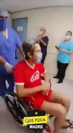Entre aplausos despiden a primer paciente recuperado de Covid 19 en Veracruz.