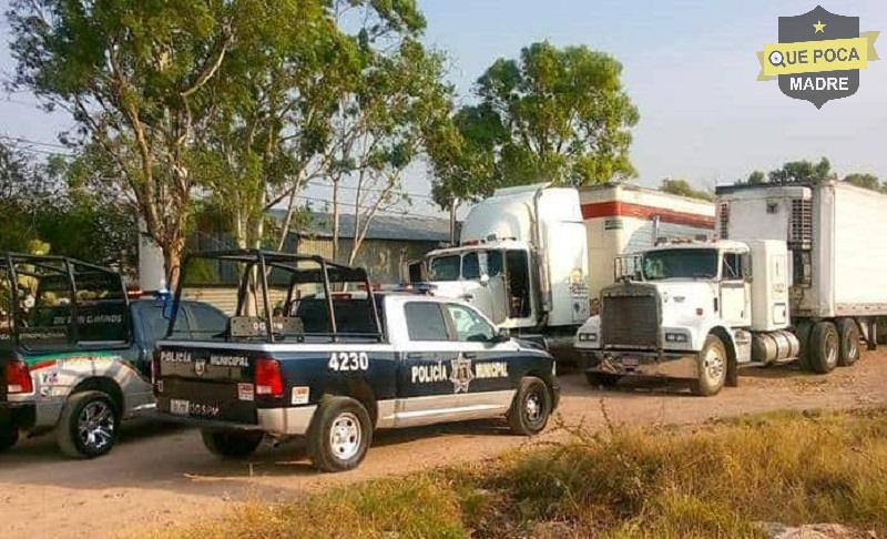 Delincuentes hieren a un trailero que se opuso a un asalto en San Luis Potosí.
