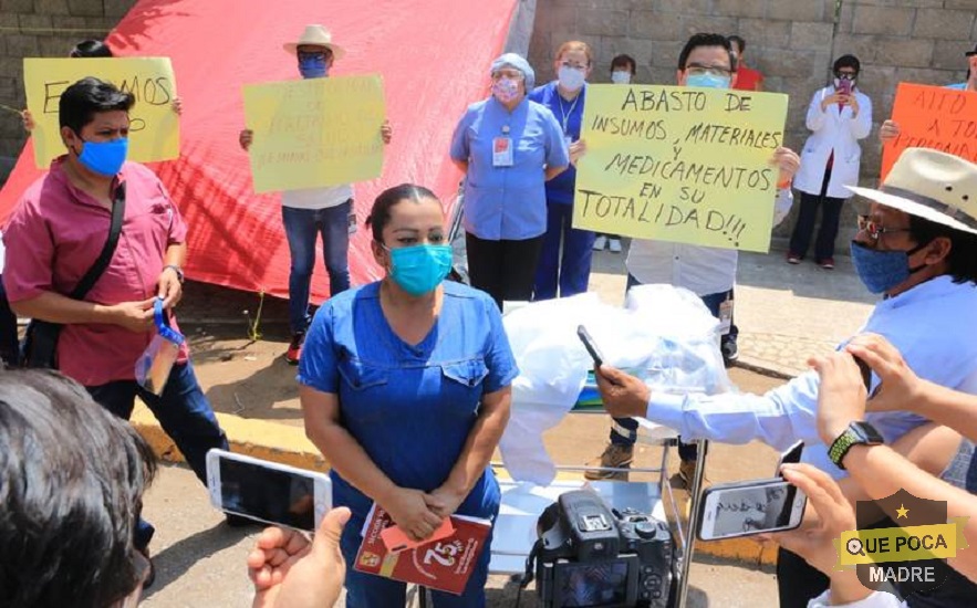Trabajadores de Hospital de Tuxtla demandan insumos para enfrentar al Covid 19.