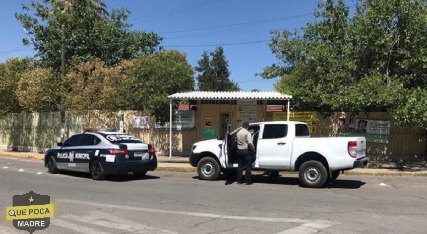 Sujetos entran a robar una primaria en Chihuahua.