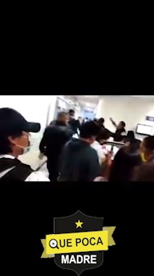Familiares de enfermos irrumpen en Hospital de Ecatepec.