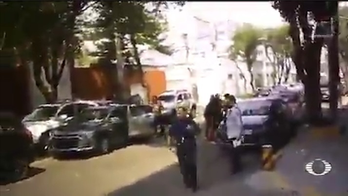 Policías de la CDMX agreden a reporteros.