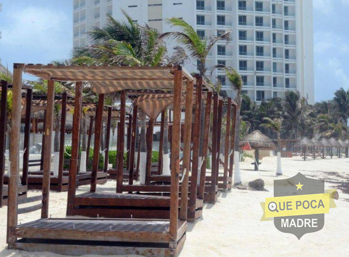 Las playas de Cancún están cerradas por la pandemia, esto no aplica para los turistas.
