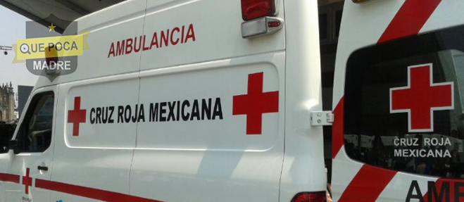 Sujeto que fue golpeado y maniatado fue llevado a un hospital en Colima.