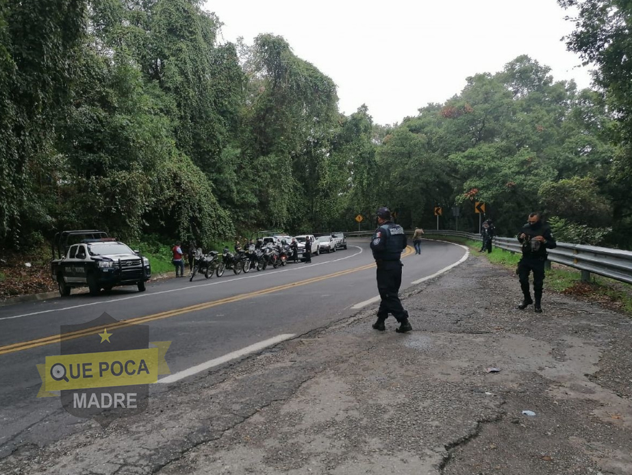 Encuentran un cadáver torturado en paraje de la entrada de Cuernavaca.