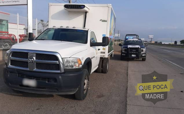 Detienen a ratero en camioneta robada en Querétaro.