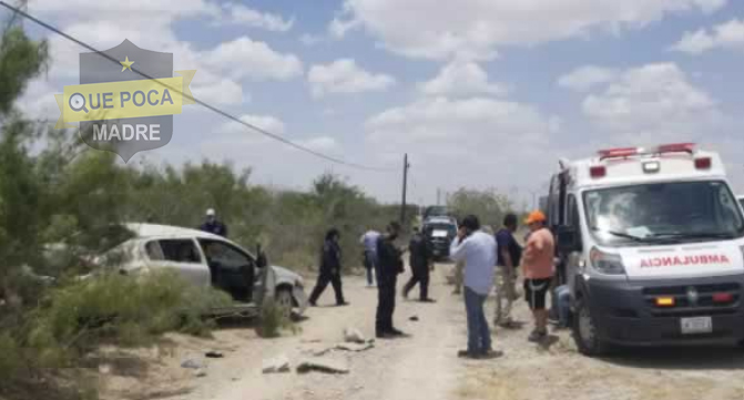 Mujer vuelca y sale ilesa en Cinco Manantiales.